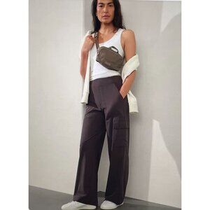 Athleta Womens Brown Cargo Pants Size 16 Relaxed Fit Stretch Polyester Blend